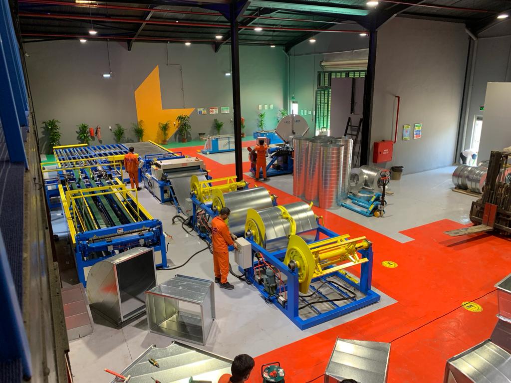HVAC duct fabrication and manufacturing at Almaladh Alarabi Factory For Manufacturing